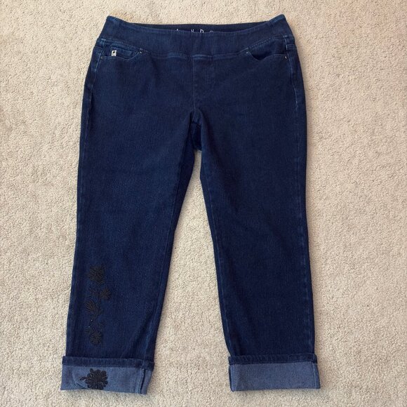 Belle Jean capri with flower embroidery, size 18WP - Picture 1 of 14